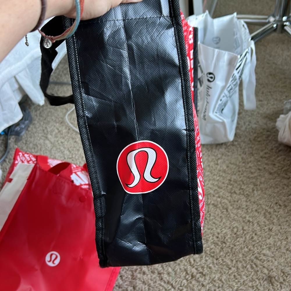 LuluLemon small bags used - Picture 9 of 9